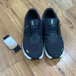 Women’s on cloud 5 tennis shoes